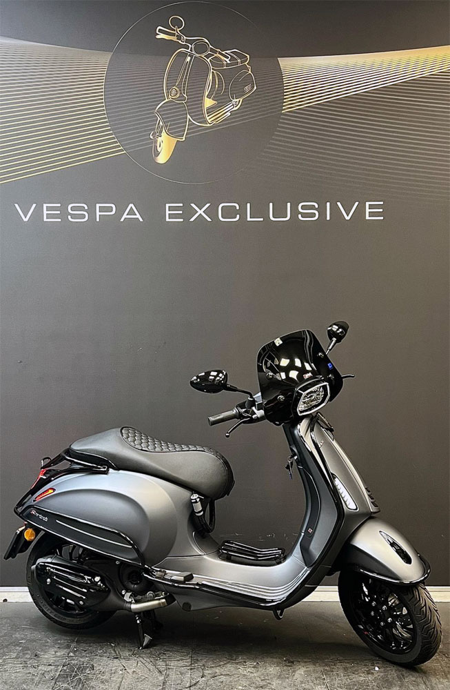Vespa Sprint S mat grijs Black Detail (full option) Vespa Sprint S mat grijs Black Detail (full option)